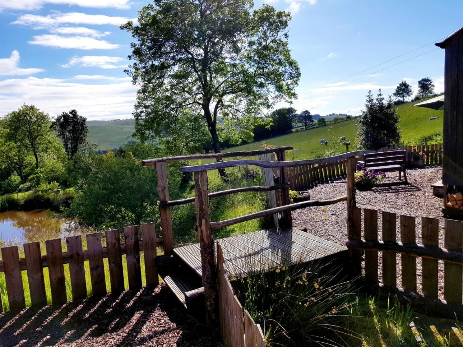 Eco Accommodation Cornflower Holiday Craven Arms Exteriör bild